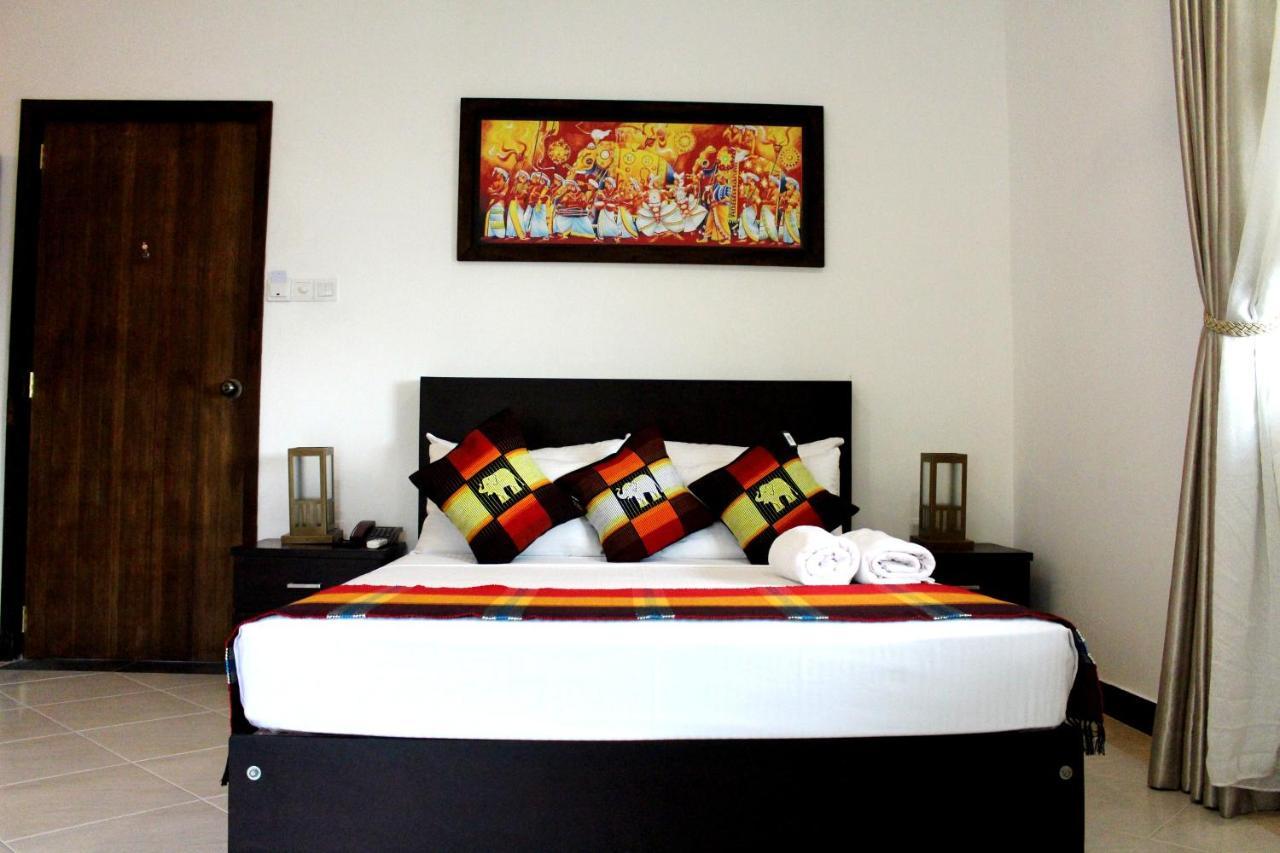 The Peak Pavilion Kandy Exterior foto